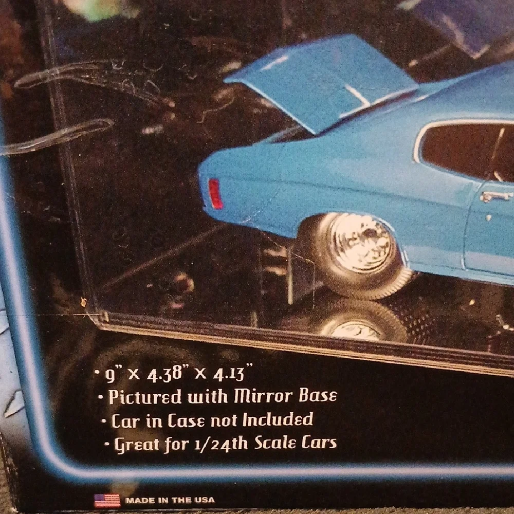 Pioneer Display Case with Clear‎ Bottom for 1/24 Scale Cars NEW